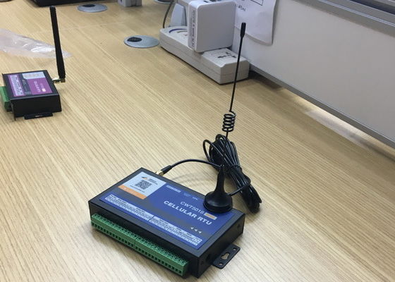 China La radio industrial G/M del maderero de datos de Modbus IOT mini para conecta el perro guardián doble de la PC proveedor